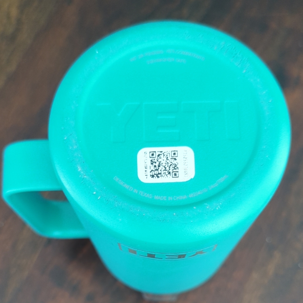 YETI 24 Oz Aqua Insulated Mug - Picture 2 of 5